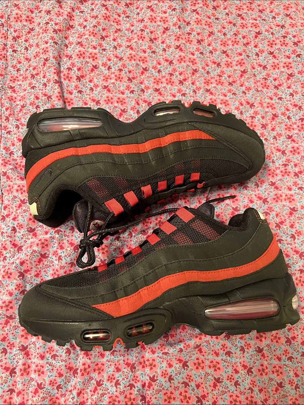 New Mens size 10.5 NIKE AIR MAX 95 BIG BUBBLE.